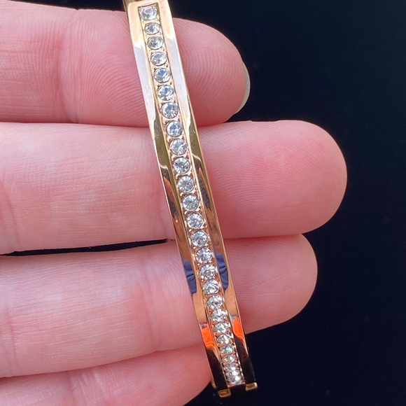 Avon Gold and Silver Crystal Bracelet - Picture 1 of 4